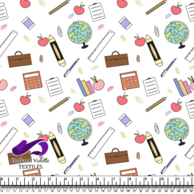 Fournitures scolaires éducatives : globe, crayons, pommes, calculatrices et règles