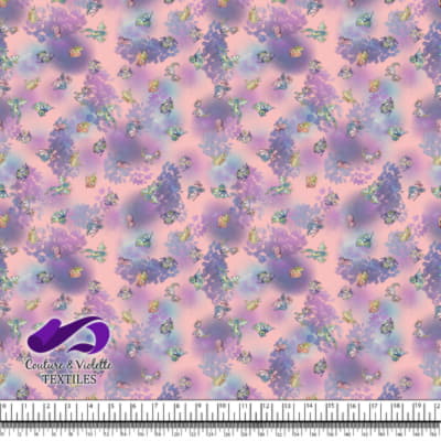 Dragons - Dragon fantastique sur fond texturé rose pâle